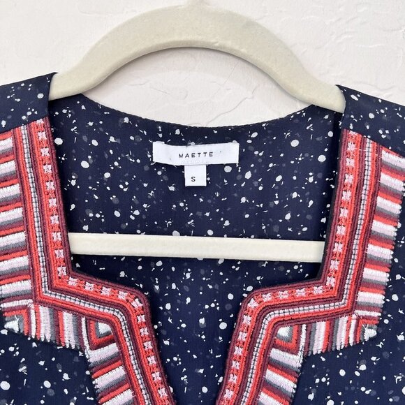 Maette Blue Charlotte Embroidered Short Sleeve Blouse Top Size Small - Picture 4 of 10